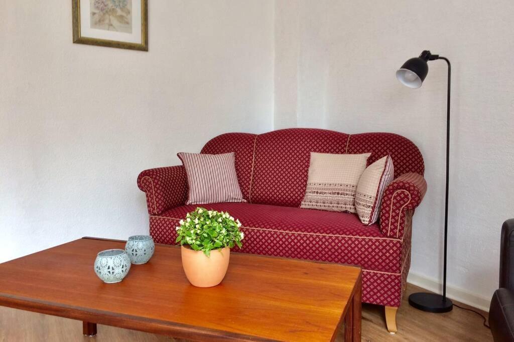 Hinter Burg, Haus Mit Garten Mayen Bagian luar foto