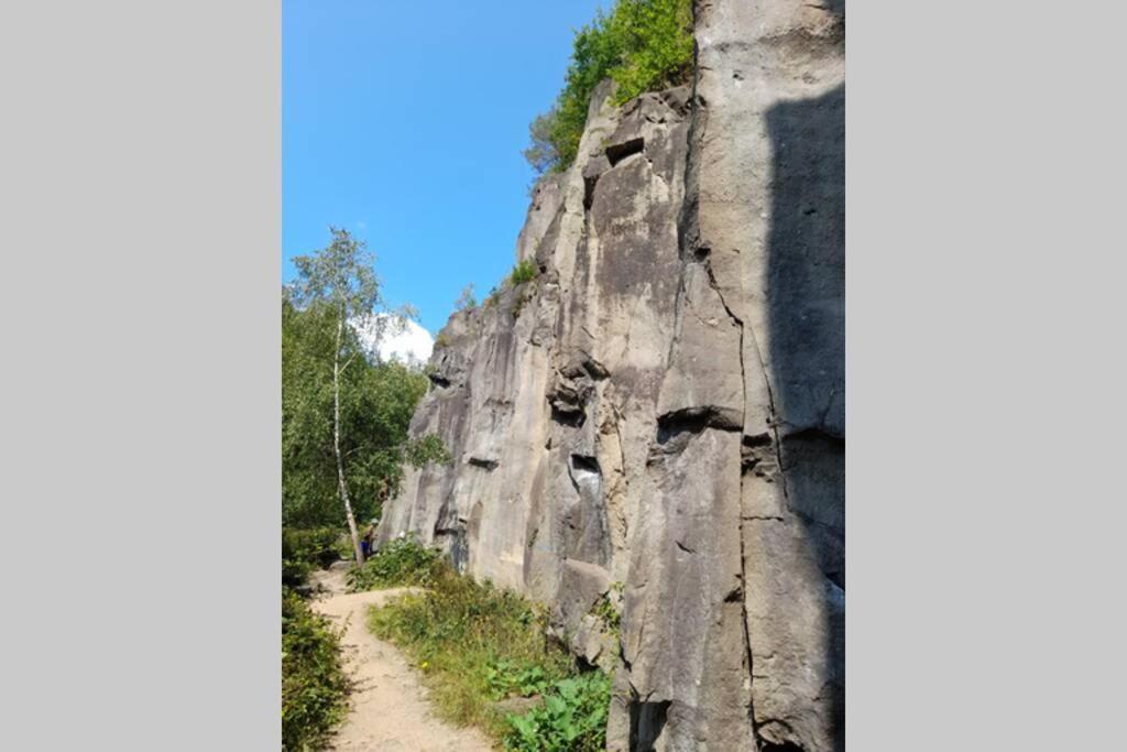 Hinter Burg, Haus Mit Garten Mayen Bagian luar foto