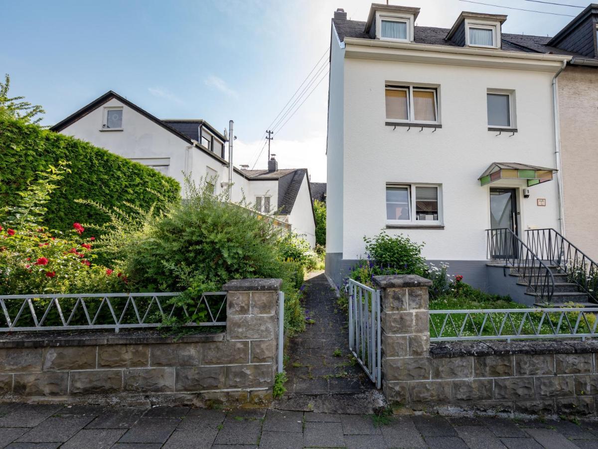 Hinter Burg, Haus Mit Garten Mayen Bagian luar foto