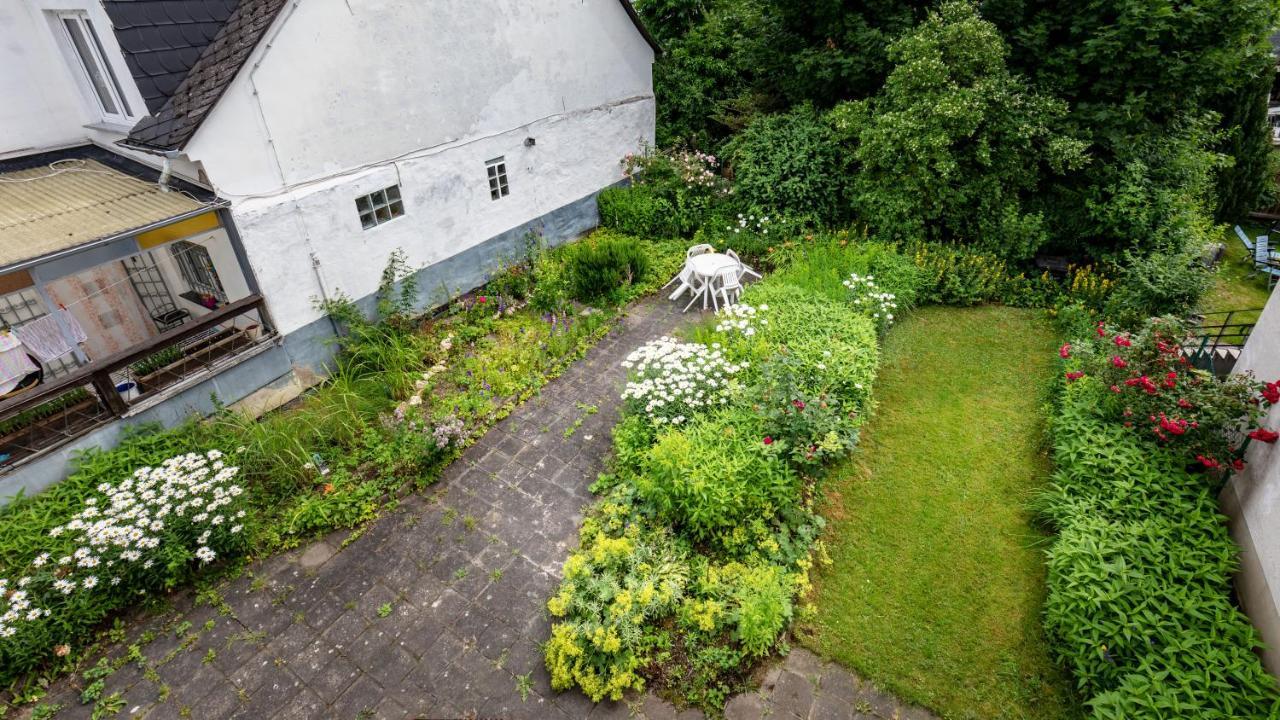 Hinter Burg, Haus Mit Garten Mayen Bagian luar foto